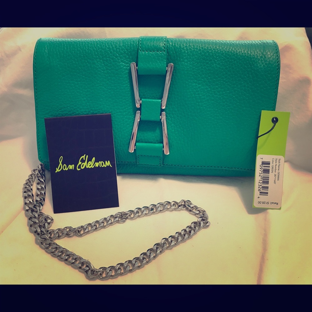 Brand new purse emerald green.